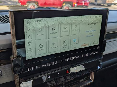 Used 2024 GMC Hummer EV 3X image 27