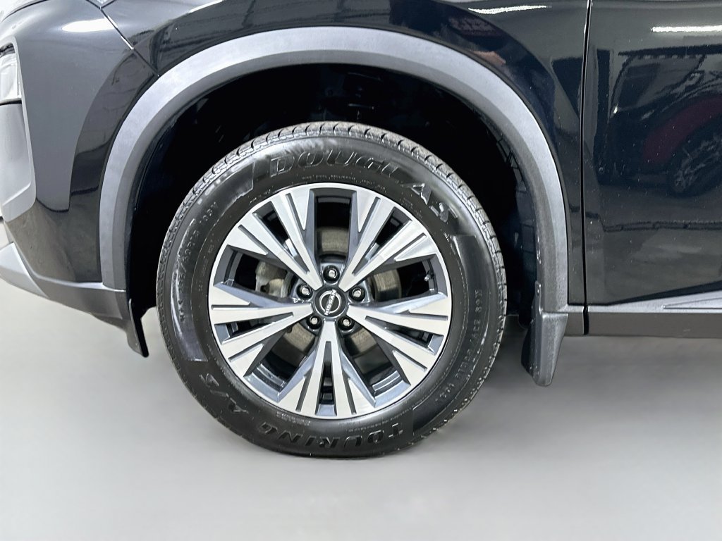 Used 2023 Nissan Rogue SV w/ SV Premium Package AWD/4WD image 8