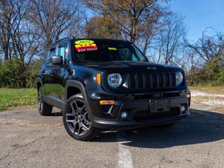 Used 2021 Jeep Renegade Latitude w/ Sun & Sound Group video 1