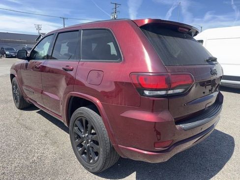 Used 2021 Jeep Grand Cherokee Laredo X image 7