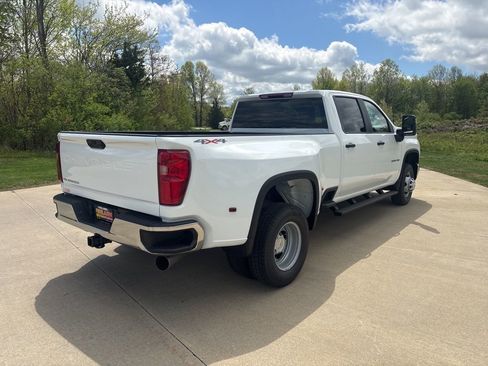 New 2026 Chevrolet Silverado 3500 W/T AWD/4WD image 9