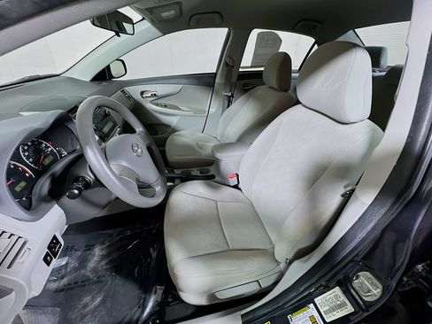 Used 2010 Toyota Corolla LE FWD image 18