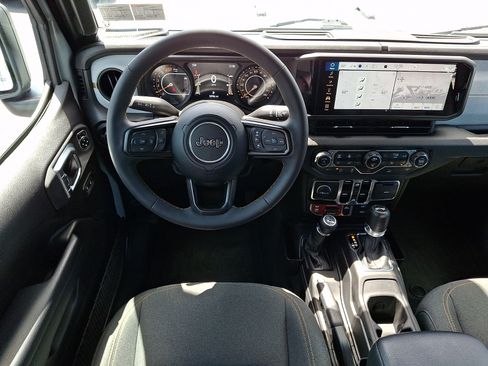 Used 2024 Jeep Wrangler Unlimited Sport AWD/4WD image 12