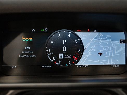 Used 2023 Land Rover Defender 110 75th Limited Edition image 33