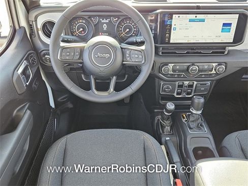 New 2025 Jeep Gladiator Sport image 7