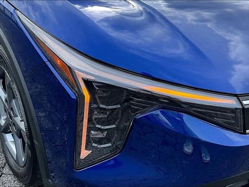 Used 2025 Kia K4 LXS image 27