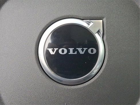 New 2026 Volvo XC90 B6 Plus w/ Protection Package Premier image 12