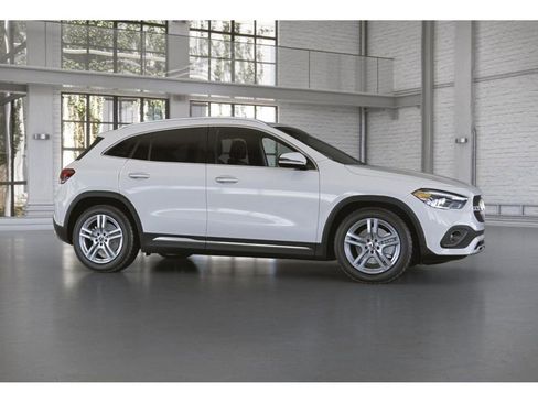 Certified 2023 Mercedes-Benz GLA 250 4MATIC image 15
