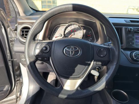 Used 2015 Toyota RAV4 LE image 11
