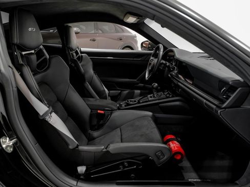 Used 2022 Porsche 911 GT3 image 33