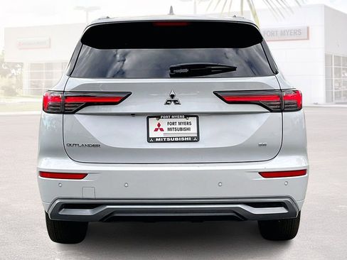 New 2026 Mitsubishi Outlander SEL FWD image 4