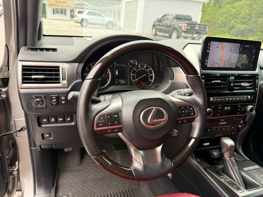 Used 2023 Lexus GX 460 Luxury w/ Accessory Package AWD/4WD image 16