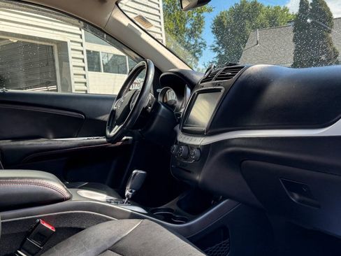 Used 2018 Dodge Journey GT w/ Driver Convenience Group AWD/4WD image 11