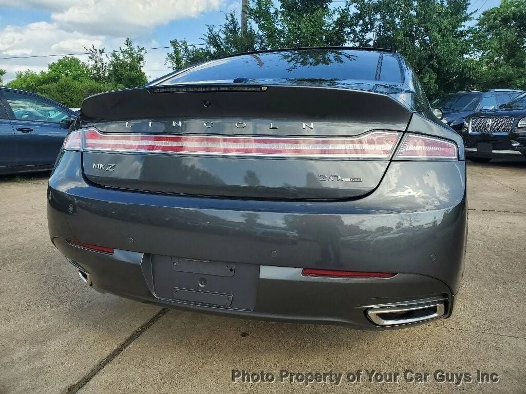 Used 2016 Lincoln MKZ w/ Equipment Group 300A Reserve FWD image 11