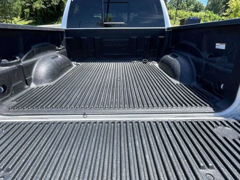 Used 2025 RAM 1500 Laramie AWD/4WD image 26