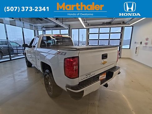 Used 2018 Chevrolet Silverado 1500 LT w/ All Star Edition image 3