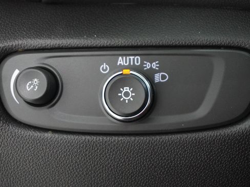 New 2026 Chevrolet Blazer LT image 19