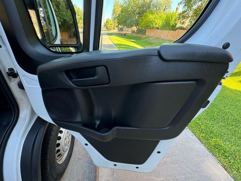 Used 2025 RAM ProMaster 2500 w/ U-Haul Equipment Group FWD image 24