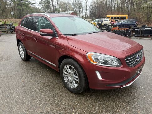 Used 2015 Volvo XC60 T6 w/ Proximity Package AWD/4WD image 3