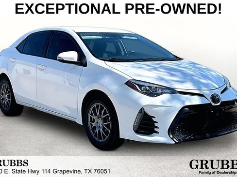 Used 2018 Toyota Corolla SE FWD image 1