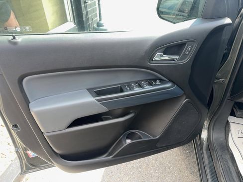 Used 2018 Chevrolet Colorado Z71 image 18