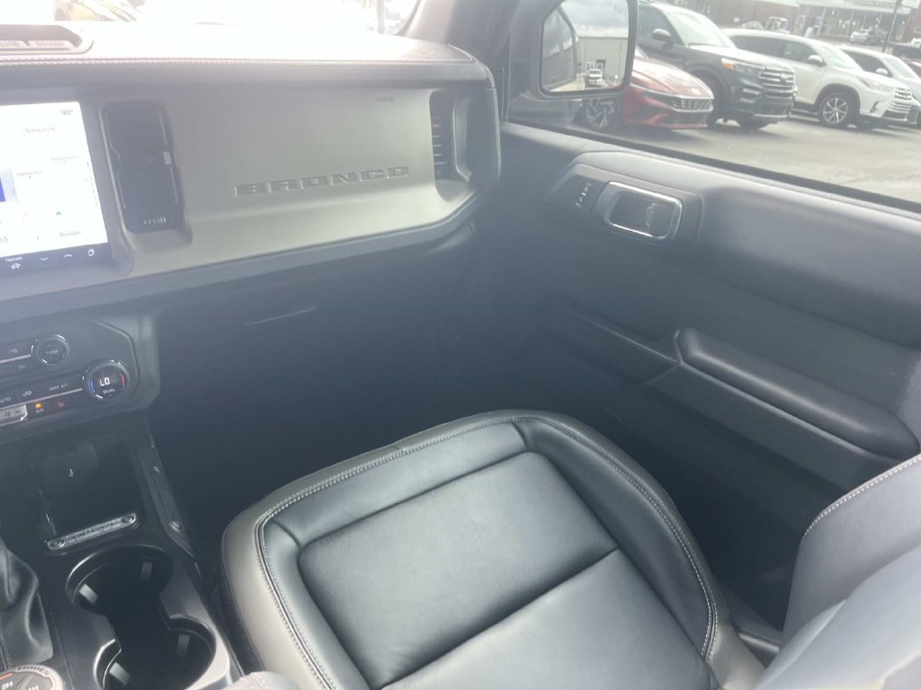 Used 2025 Ford Bronco Outer Banks AWD/4WD image 16