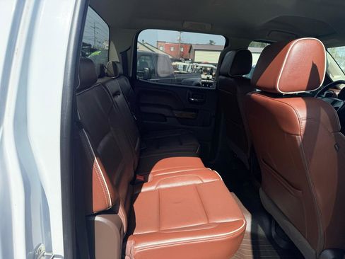 Used 2017 Chevrolet Silverado 2500 High Country w/ Duramax Plus Package image 27