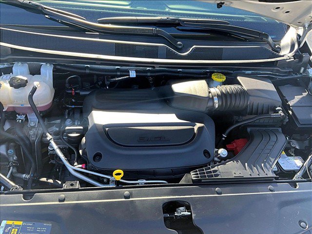 Used 2026 Chrysler Pacifica Select FWD image 11