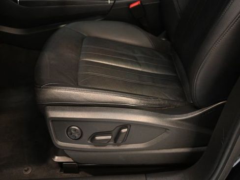 Used 2018 Audi Q5 2.0T Premium Plus w/ Premium Plus Package image 3