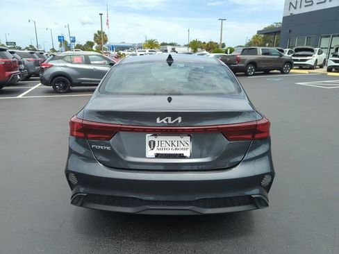 Used 2024 Kia Forte LXS FWD image 7