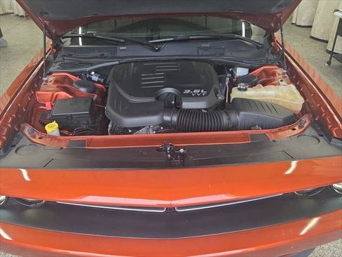 Used 2021 Dodge Challenger SXT RWD image 22