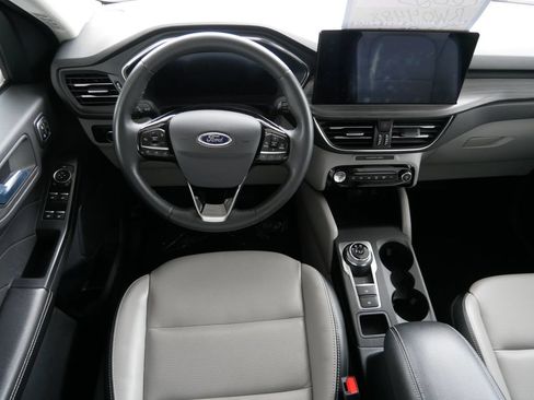 Certified 2023 Ford Escape Platinum AWD/4WD image 16