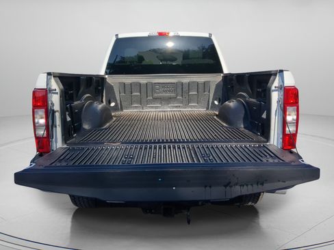 Certified 2022 Ford F250 XLT AWD/4WD image 46