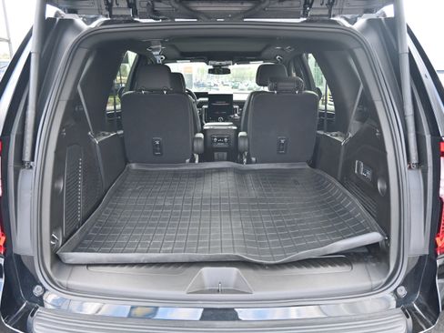 Used 2025 GMC Yukon Elevation w/ LPO, Floor Liner Package AWD/4WD image 36