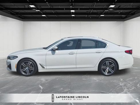 Used 2023 BMW 530i xDrive w/ Convenience Package AWD/4WD image 2