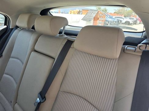 Used 2016 MAZDA MAZDA3 i Sport w/ Preferred Equipment Package FWD image 10