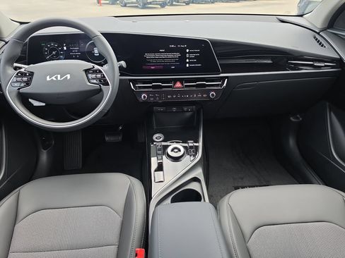 New 2026 Kia Niro Wind FWD image 13