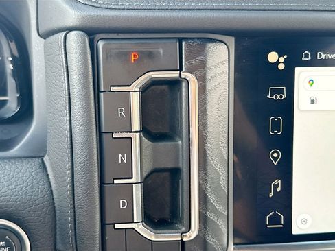Used 2024 GMC Yukon XL Denali RWD image 18
