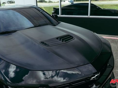 Used 2022 Chevrolet Camaro SS RWD image 31