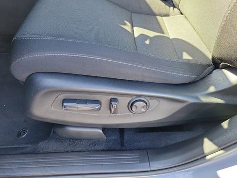 Certified 2025 Honda CR-V EX image 19