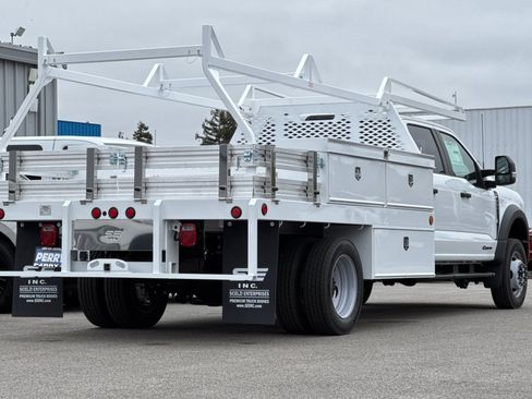 New 2025 Ford F550 4x4 Crew Cab Super Duty image 3