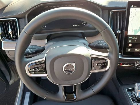 Certified 2026 Volvo XC90 B6 Plus AWD/4WD image 22