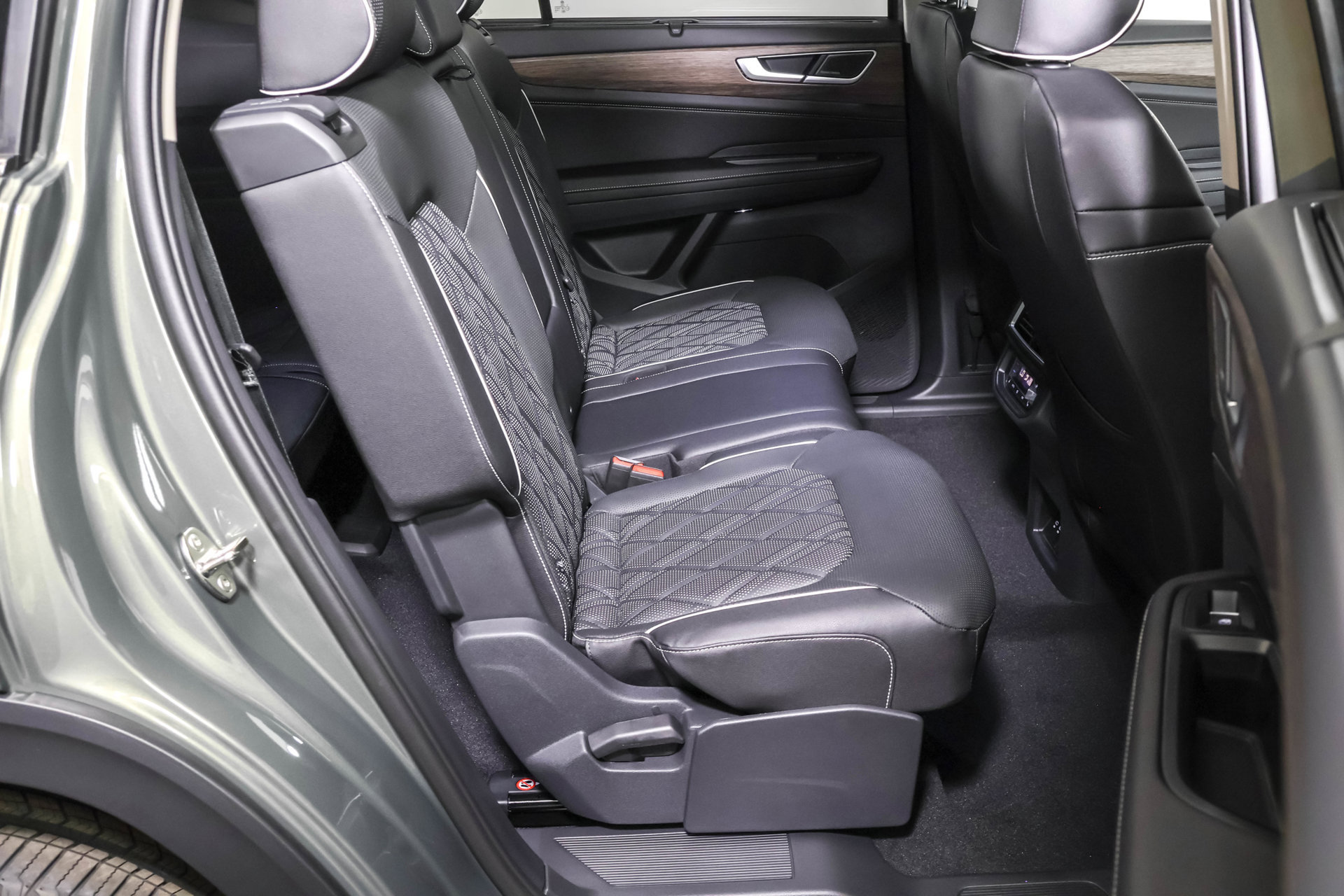New 2026 Volkswagen Atlas SEL Premium R-Line AWD/4WD image 41