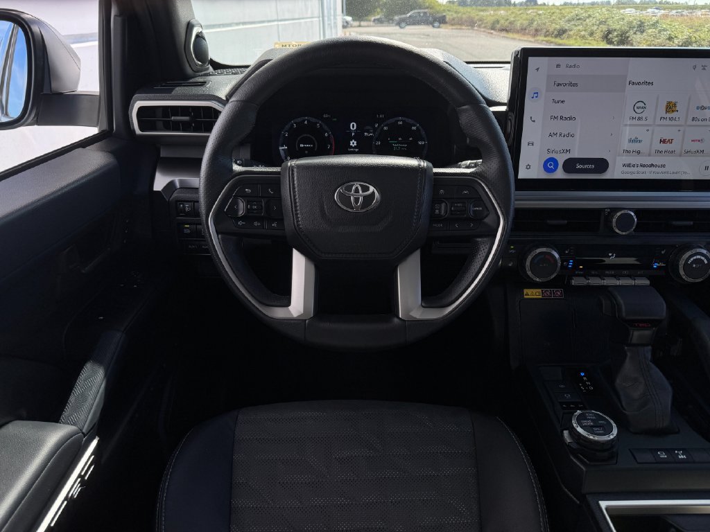 Certified 2025 Toyota 4Runner TRD Off-Road Premium AWD/4WD image 15