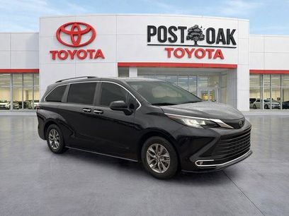 Used 2023 Toyota Sienna XLE w/ XLE Plus Package