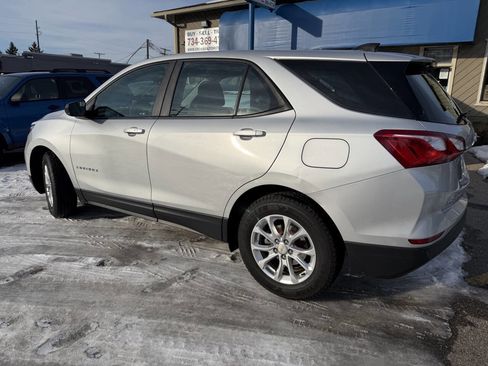 Used 2020 Chevrolet Equinox LS image 4
