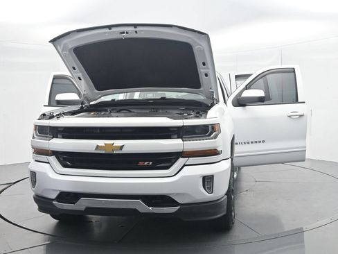 Used 2017 Chevrolet Silverado 1500 LT w/ All Star Edition AWD/4WD image 49