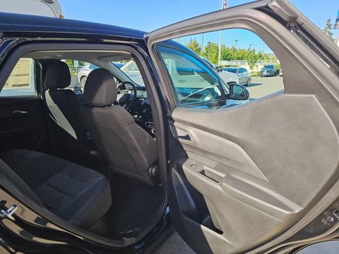 New 2027 Chevrolet Bolt LT w/ Comfort Package FWD image 15