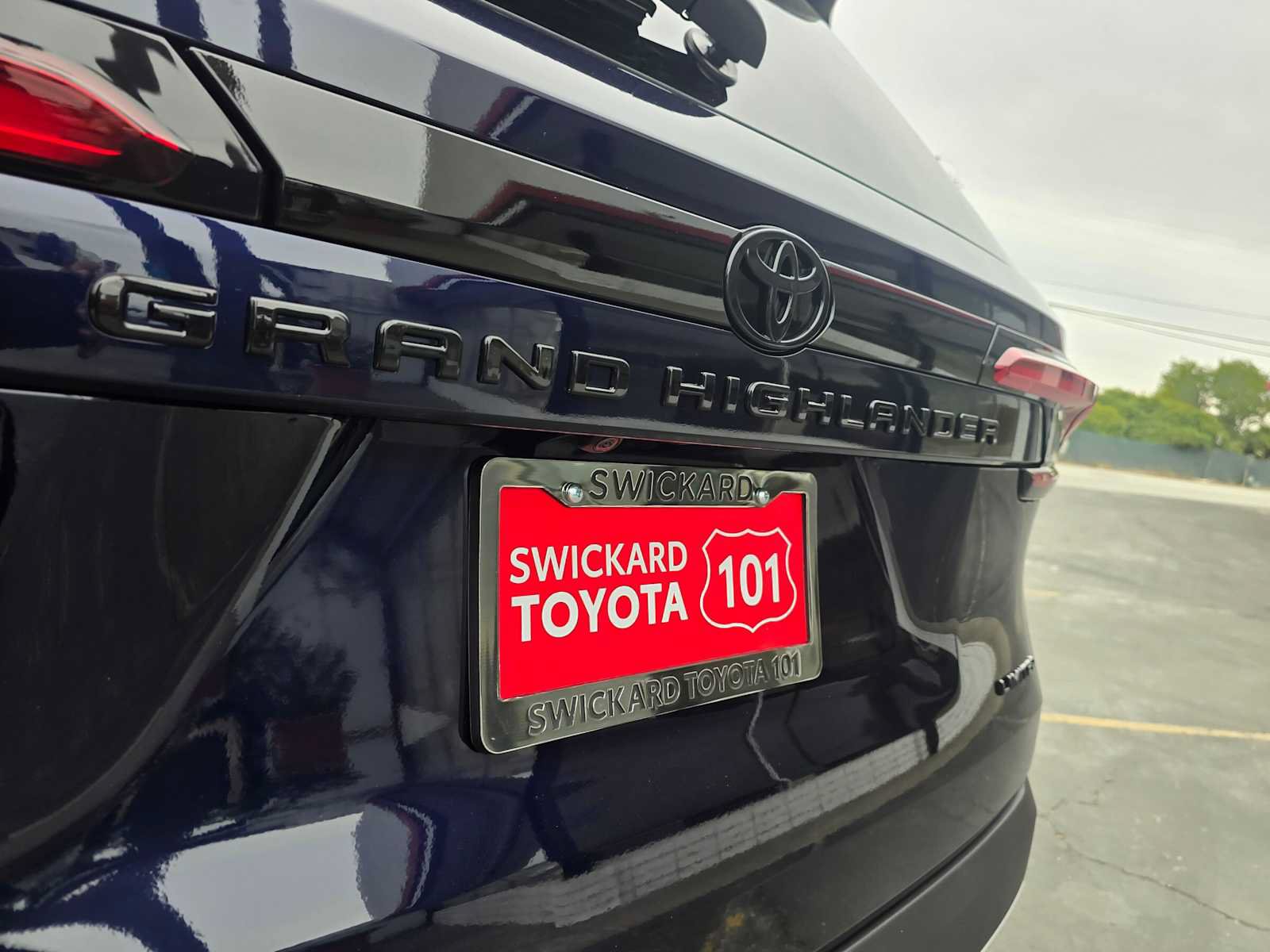 New 2026 Toyota Grand Highlander AWD Hybrid image 13