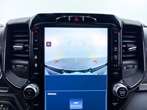 Used 2022 RAM 1500 Limited image 10